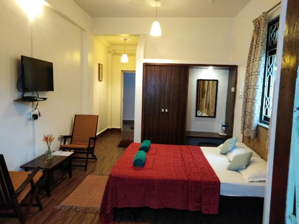 Hotel Bonanza Baga Zewnętrze zdjęcie